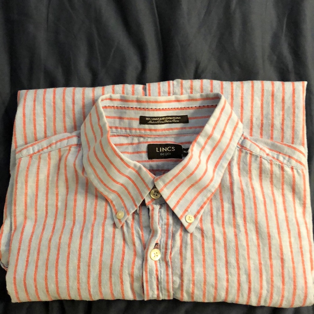 Light blue with red stripe short sleeve